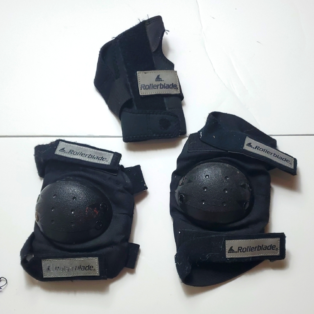 Rollerblade Black Protective Gear Set